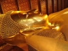 Gran buda reclinado de oro en Bangkok